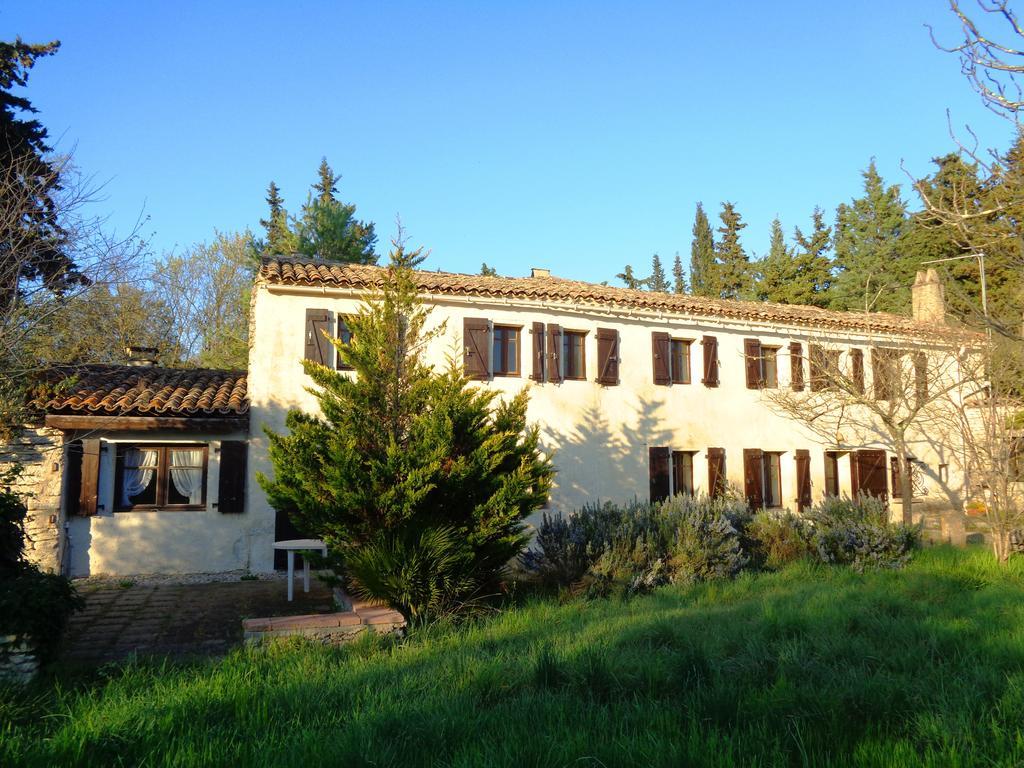 Le mas des Lilas Uzès Exterior foto
