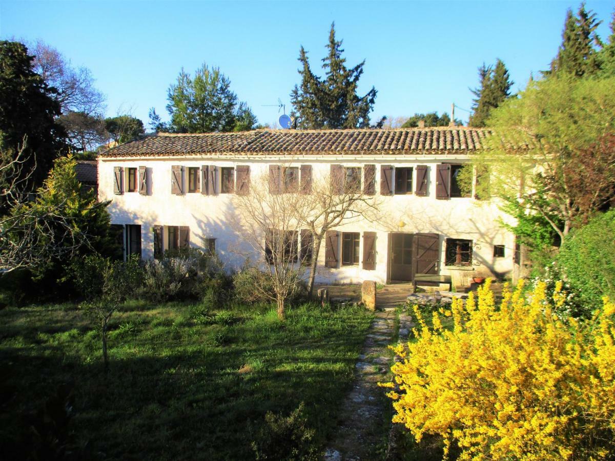 Le mas des Lilas Uzès Exterior foto